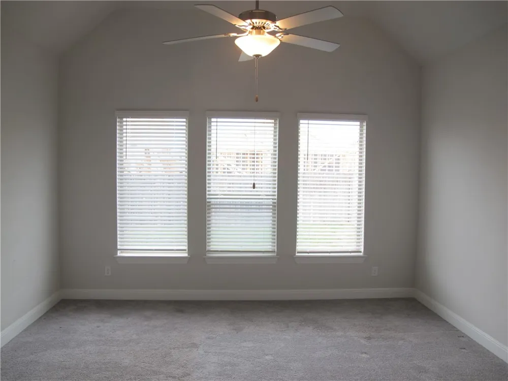 635 Spinnaker Loop Kyle, TX 78640