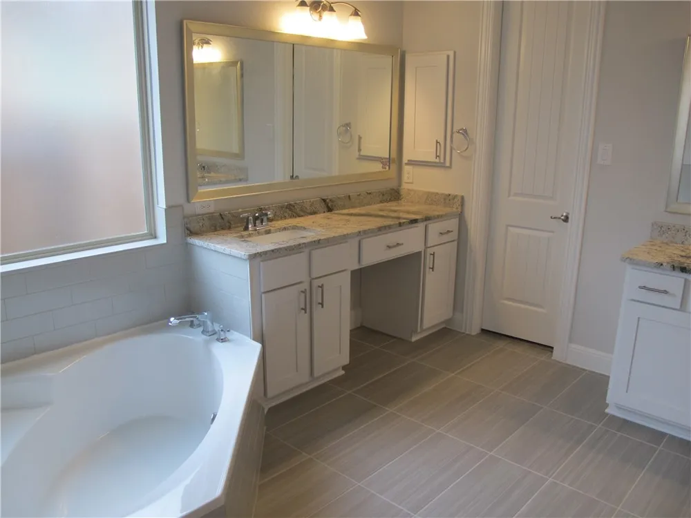 635 Spinnaker Loop Kyle, TX 78640