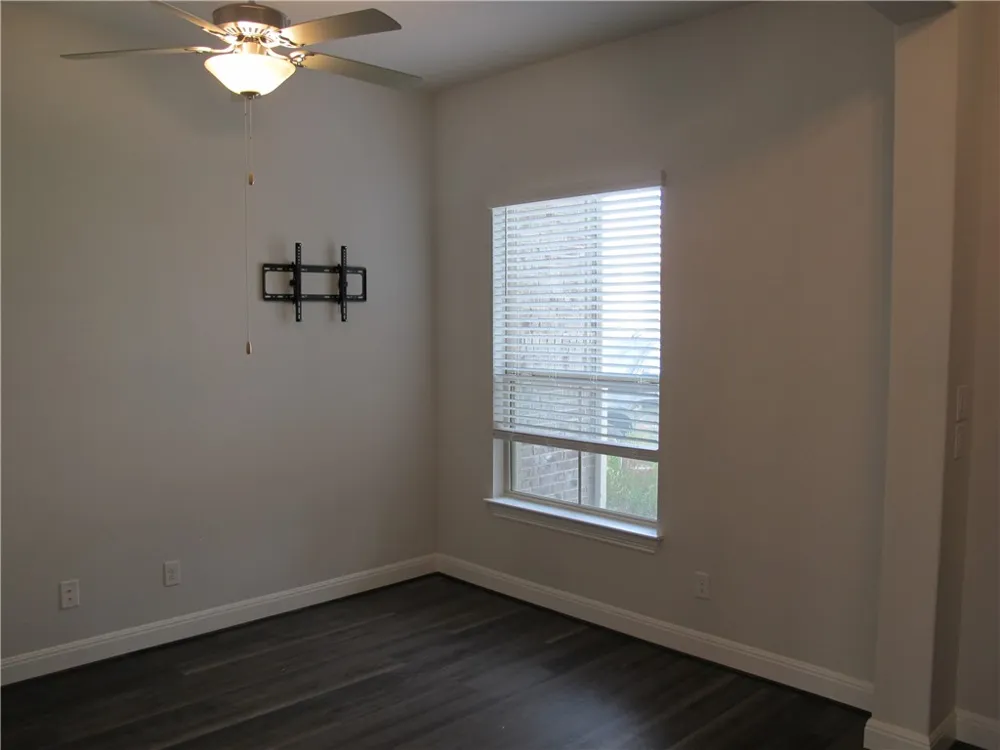 635 Spinnaker Loop Kyle, TX 78640