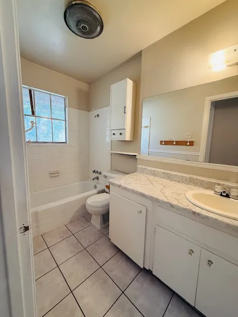 2705 Sherwood Lane Austin, TX 78704