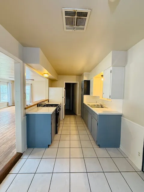 2705 Sherwood Lane Austin, TX 78704