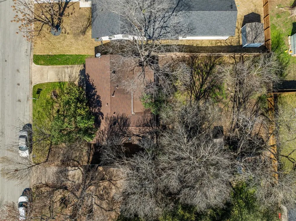 2705 Sherwood Lane Austin, TX 78704
