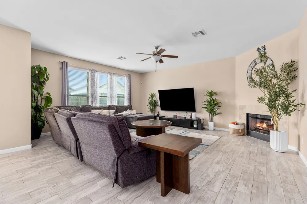 8080 Gato Lane Round Rock, TX 78665