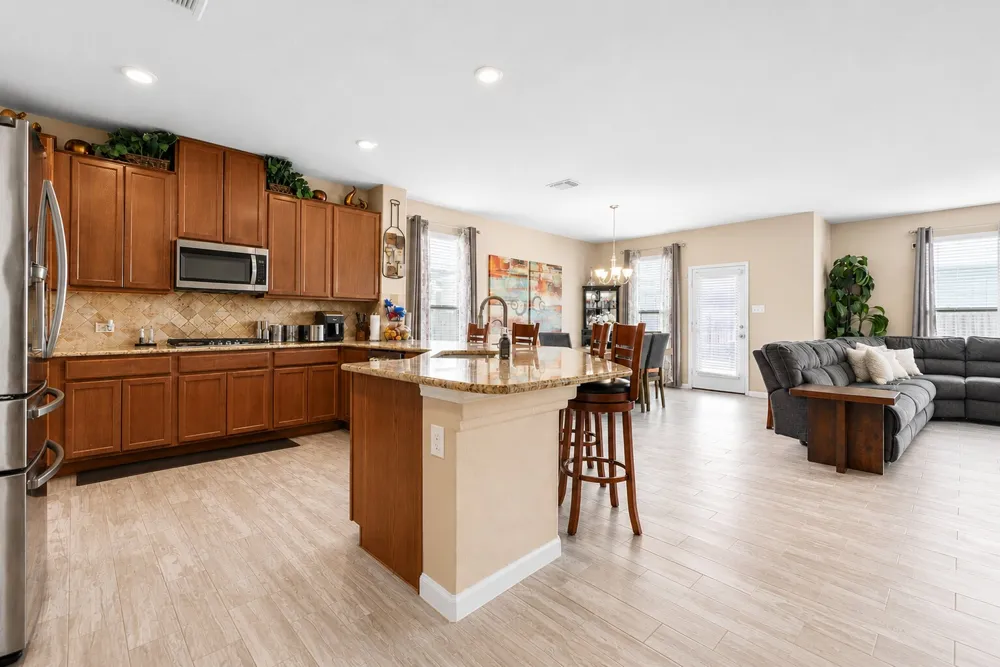 8080 Gato Lane Round Rock, TX 78665