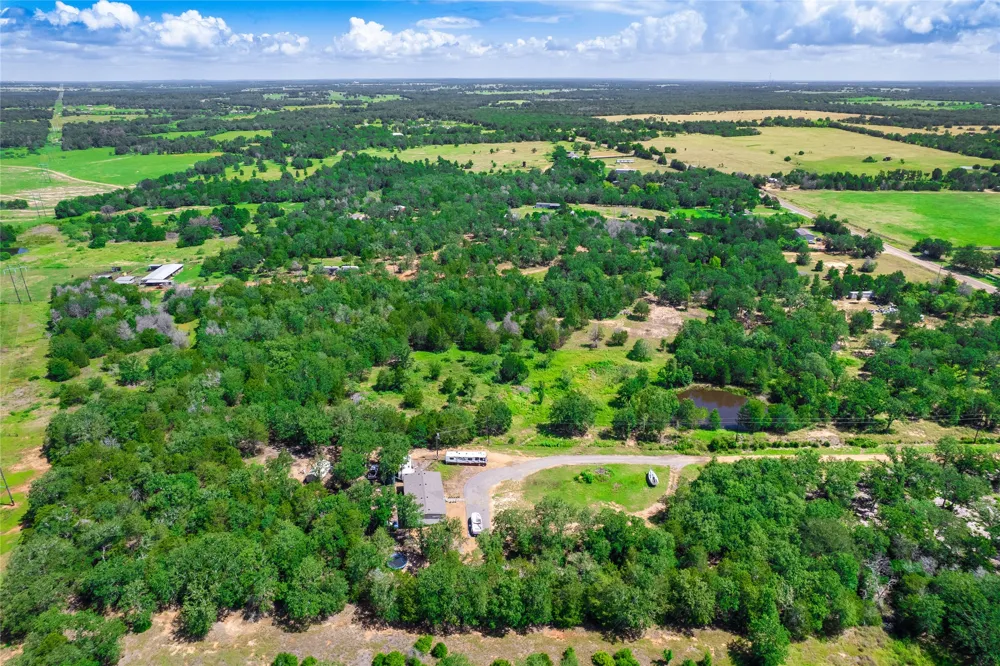 1686 FM 2104 Paige, TX 78659