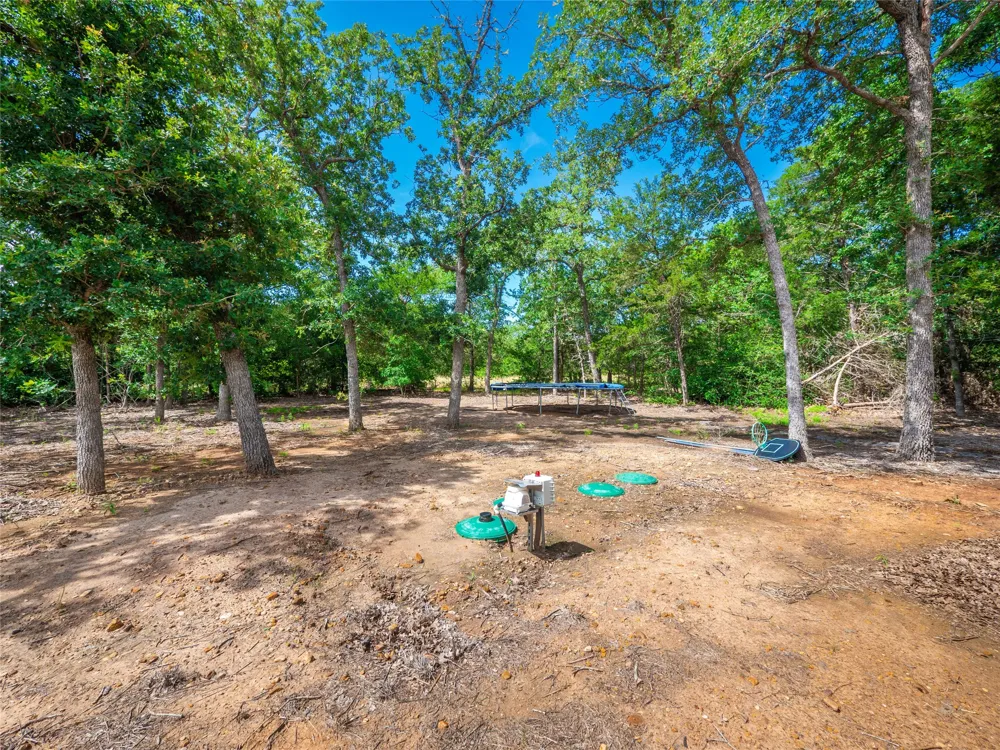 1686 FM 2104 Paige, TX 78659
