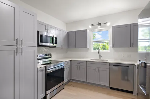 1301 Sloan Street