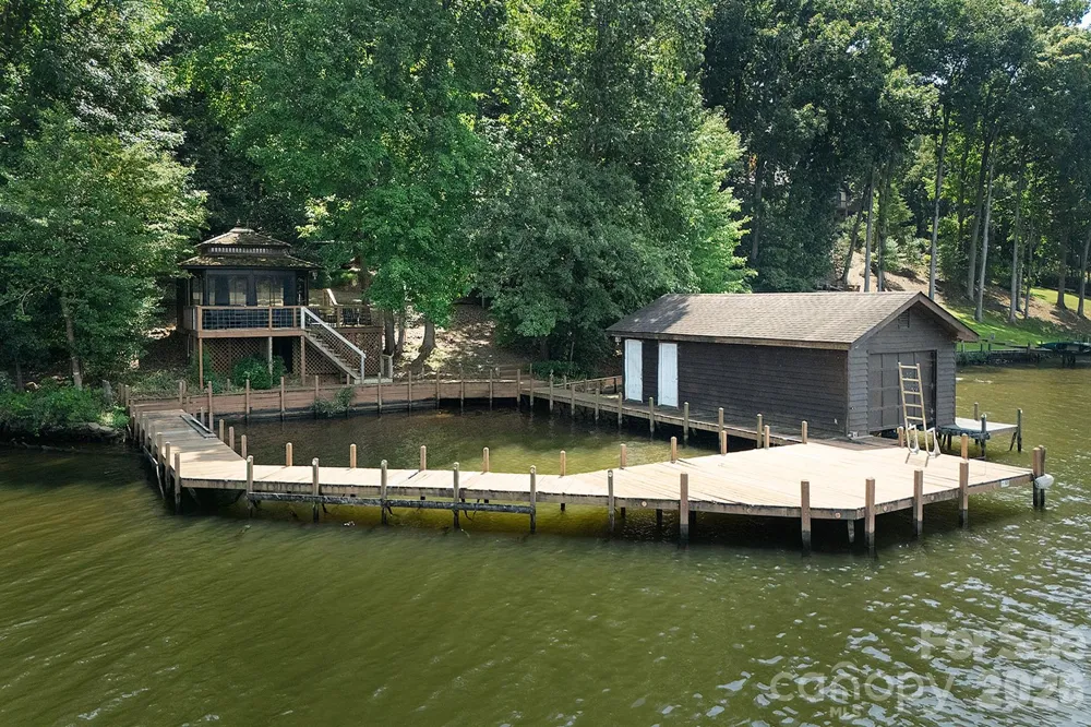 221 Malabar Drive Troy, NC 27371