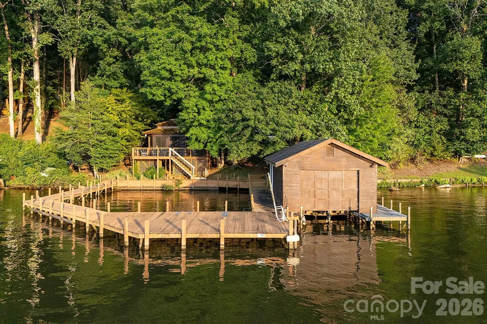 221 Malabar Drive Troy, NC 27371