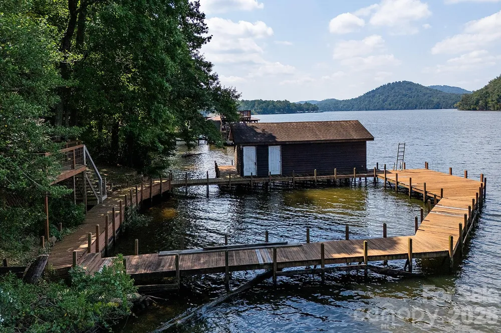 221 Malabar Drive Troy, NC 27371