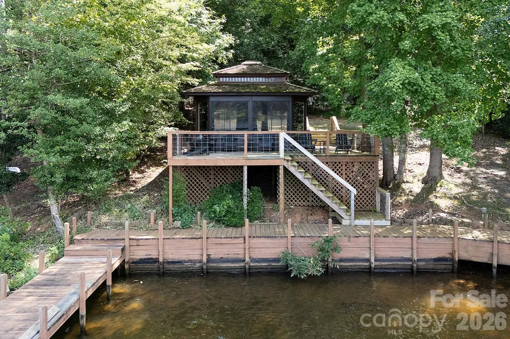 221 Malabar Drive Troy, NC 27371