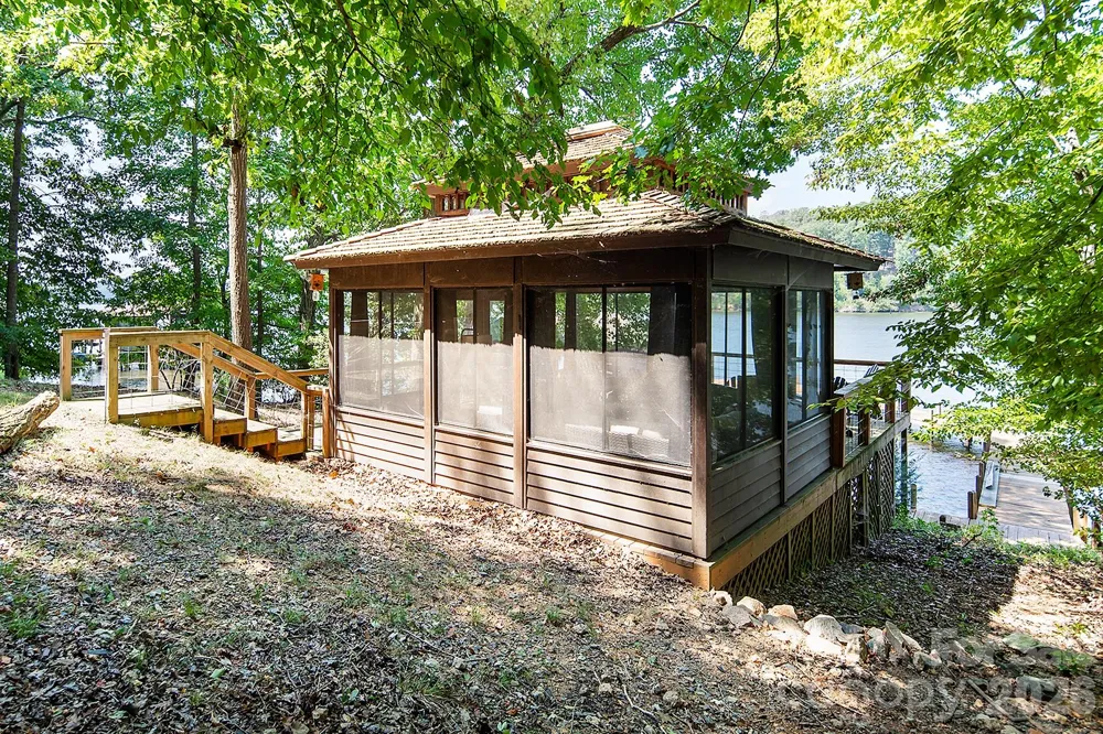 221 Malabar Drive Troy, NC 27371