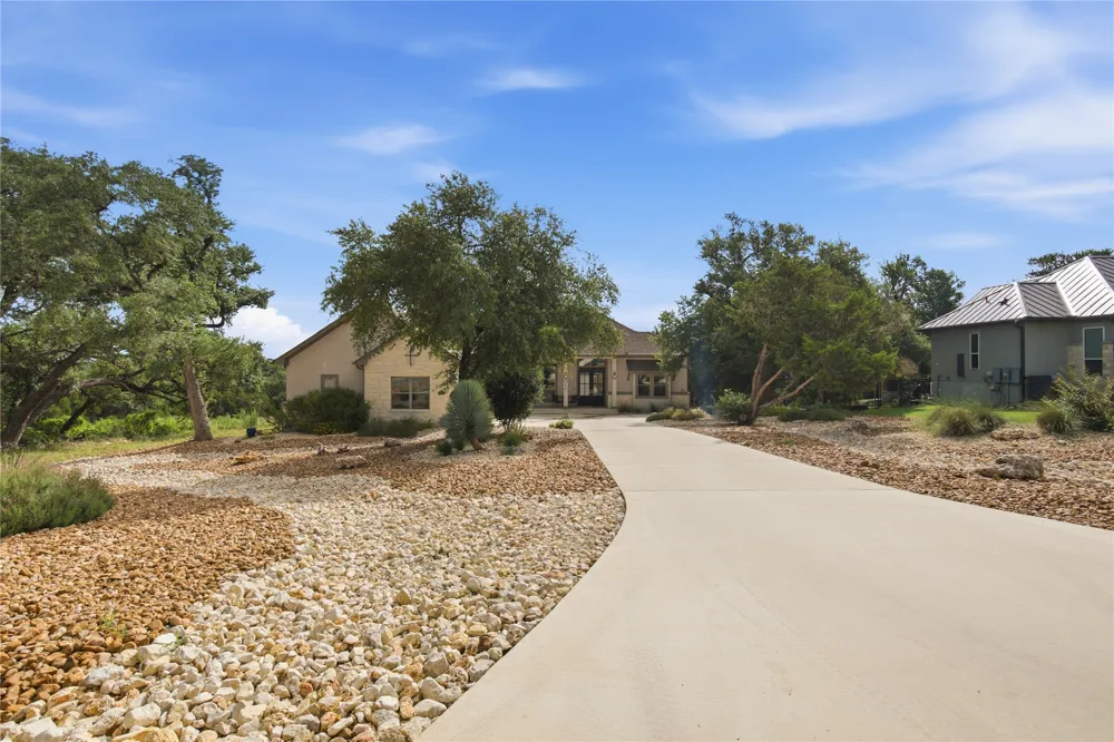 1218 Game Trail New Braunfels, TX 78132