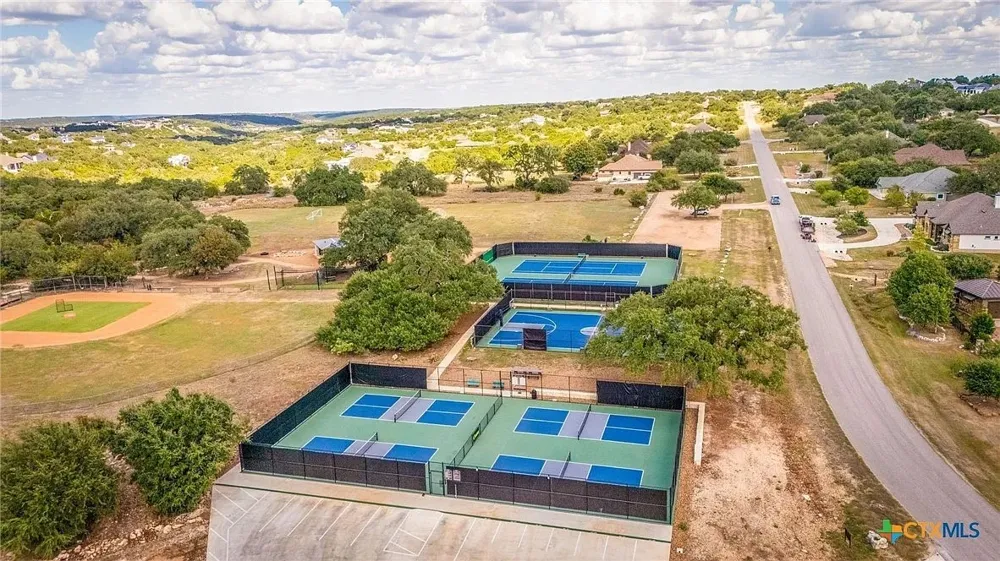 1218 Game Trail New Braunfels, TX 78132