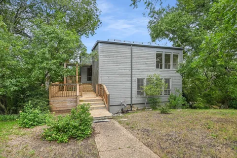 8804 Mountain Path Circle