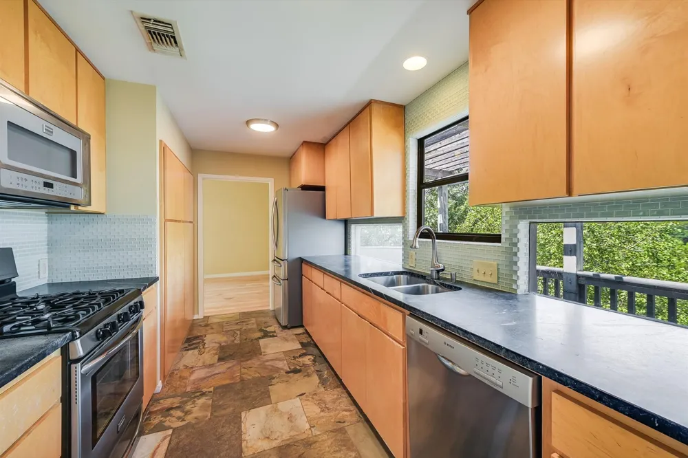 8804 Mountain Path Circle Austin, TX 78759