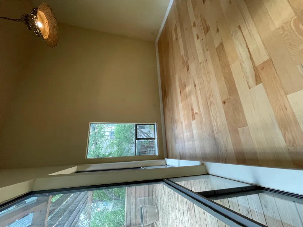 8804 Mountain Path Circle Austin, TX 78759