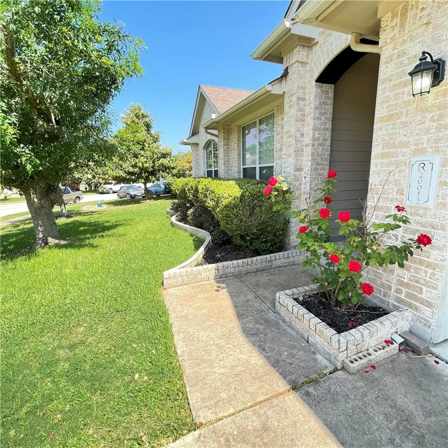 20013 Crane Creek Loop Pflugerville, TX 78660