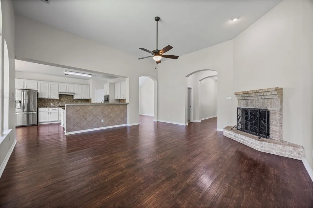 20013 Crane Creek Loop Pflugerville, TX 78660
