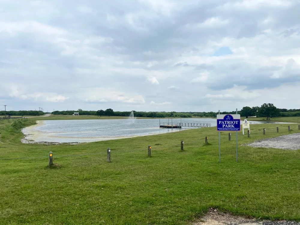 17 Settlement Way Luling, TX 78648