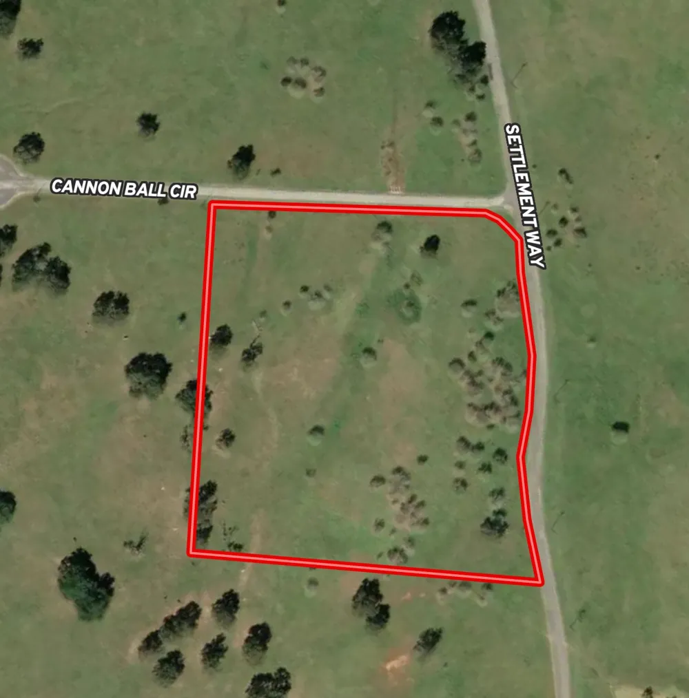 17 Settlement Way Luling, TX 78648