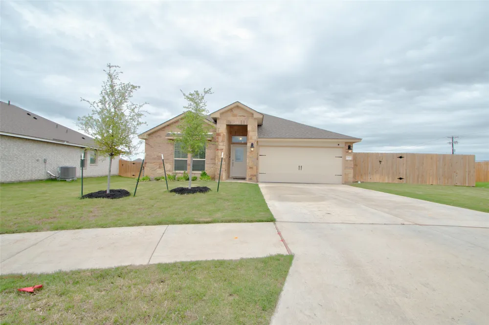 1317 Cesarina Street Harker Heights, TX 76548