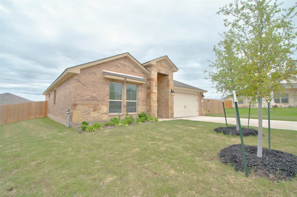 1317 Cesarina Street Harker Heights, TX 76548