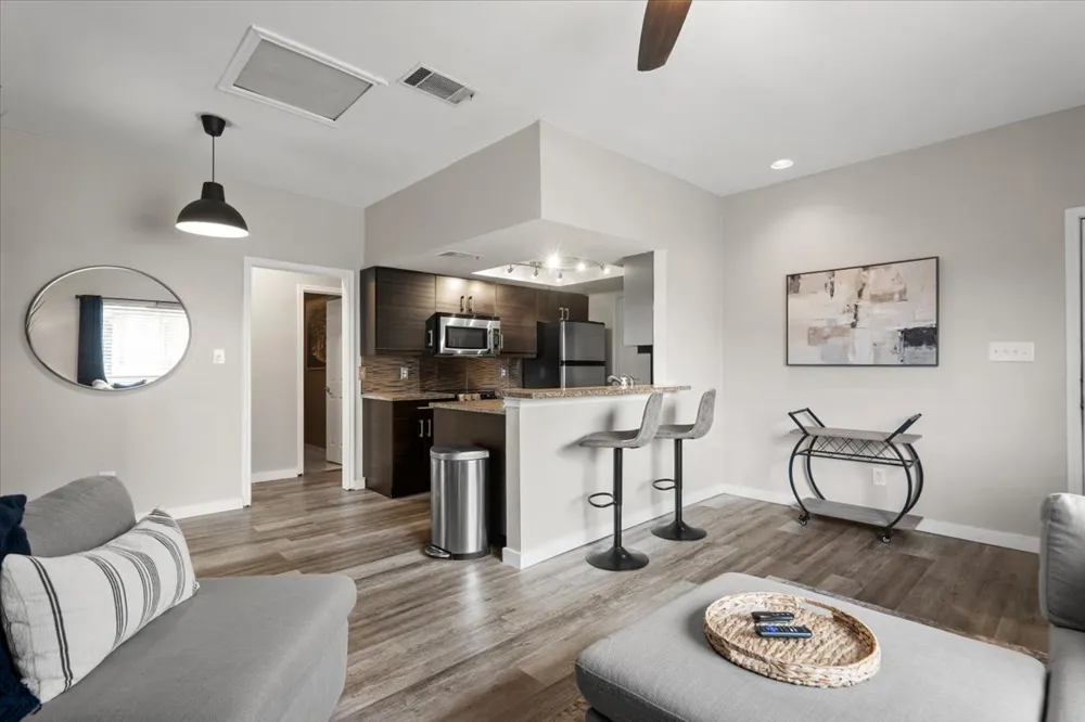 506 W San Antonio Street #205 San Marcos, TX 78666