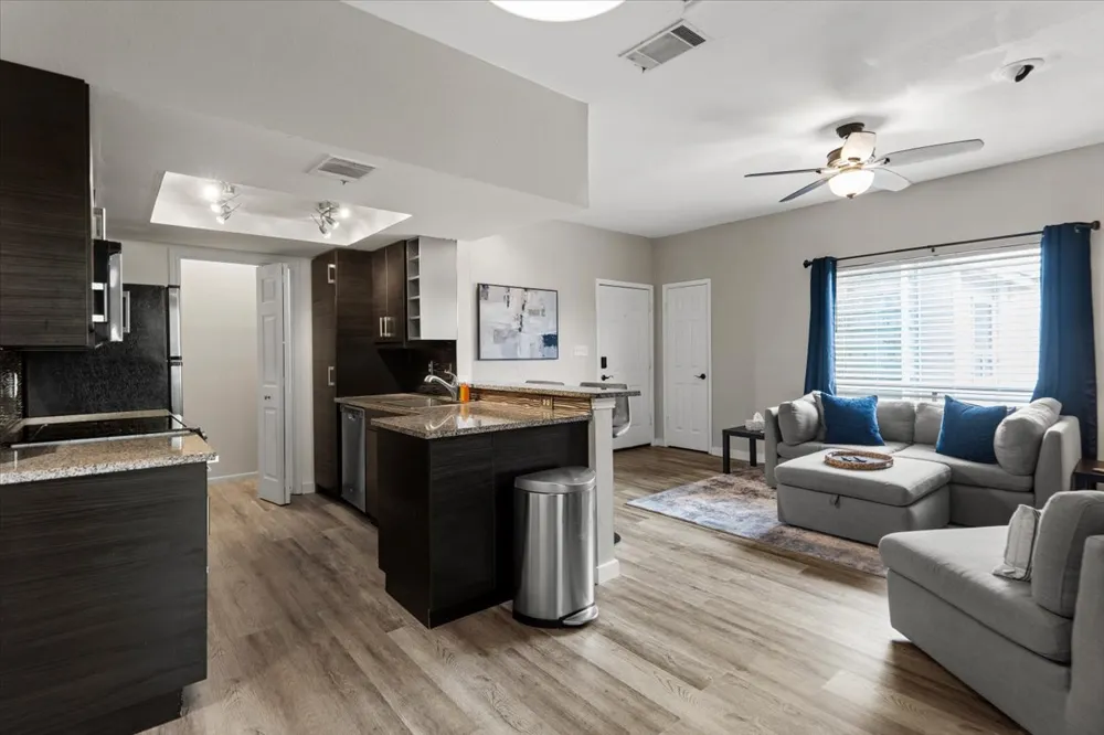 506 W San Antonio Street #205 San Marcos, TX 78666