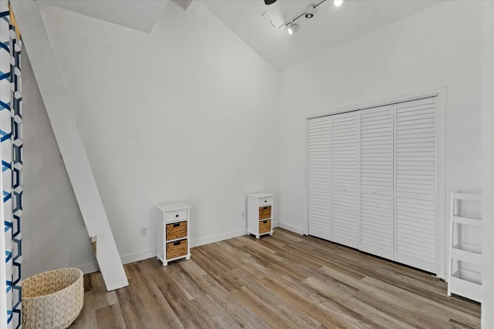 506 W San Antonio Street #205 San Marcos, TX 78666