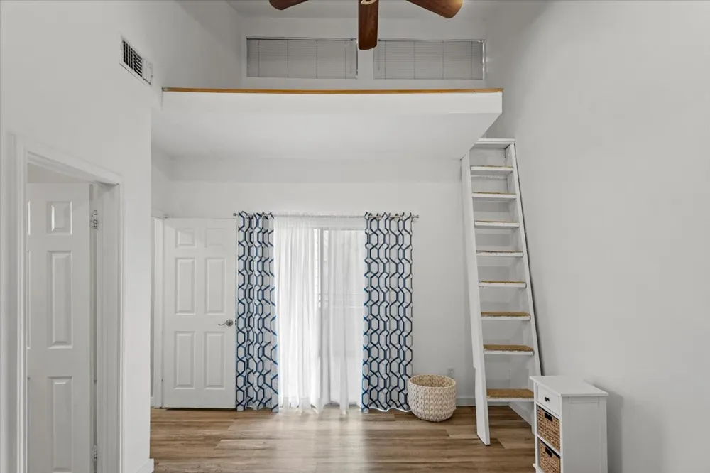 506 W San Antonio Street #205 San Marcos, TX 78666