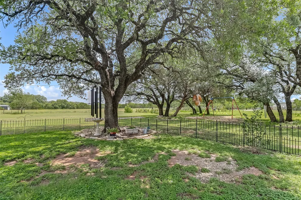 2271 County Road 112 Burnet, TX 78611