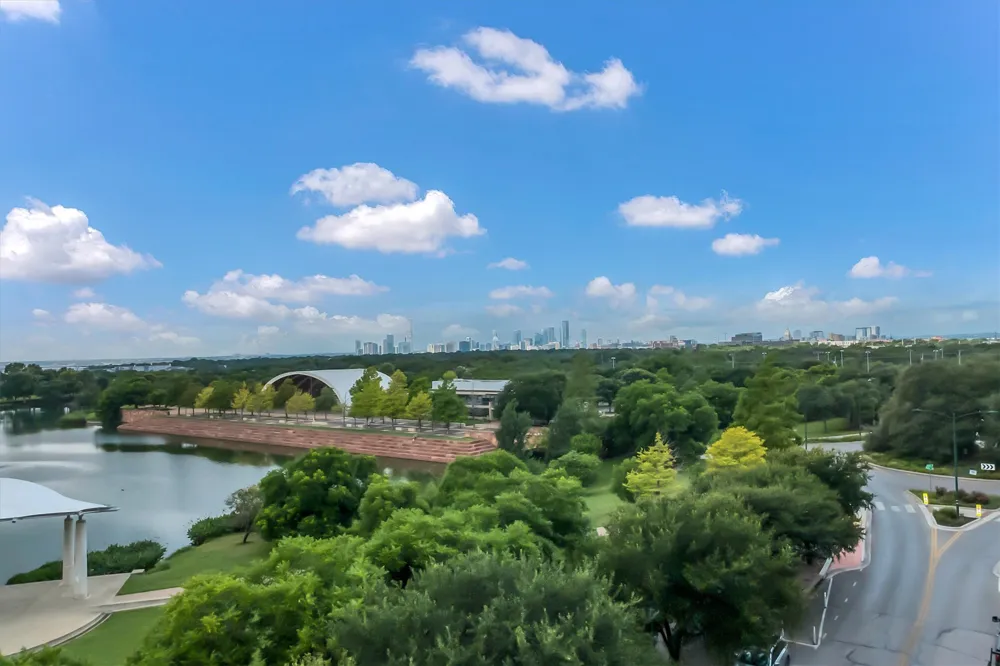 1701 Simond Avenue #226 Austin, TX 78723