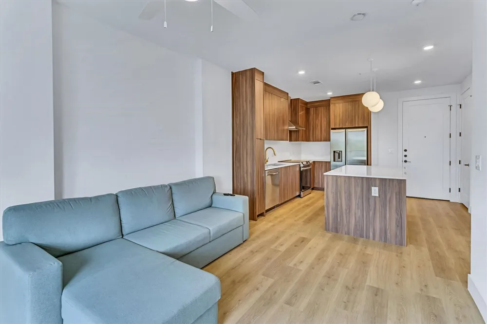 1701 Simond Avenue #226 Austin, TX 78723
