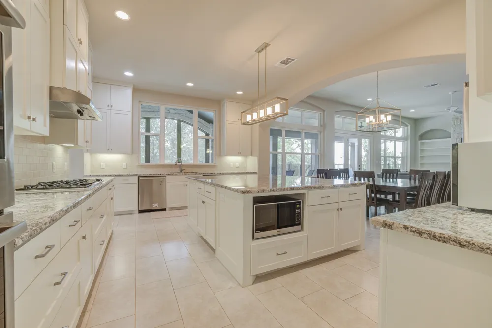 954 Covered Bridge Drive Driftwood, TX 78619