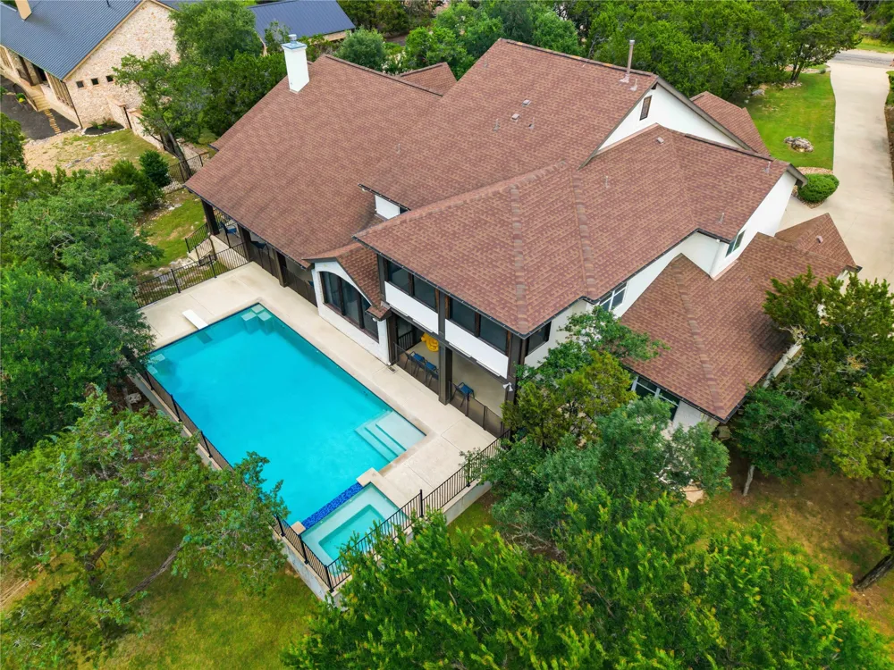 954 Covered Bridge Drive Driftwood, TX 78619