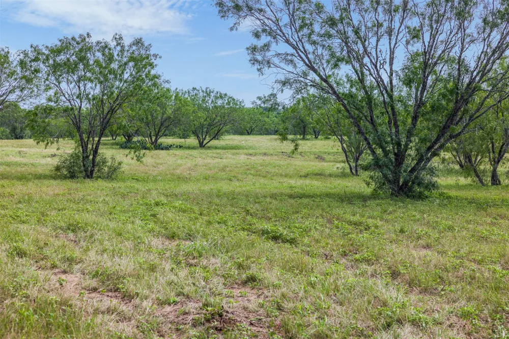 401 FM 672 Dale, TX 78616