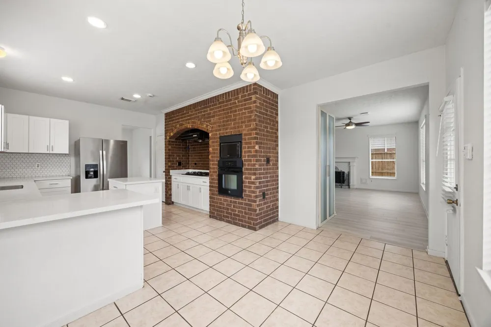 211 Aberdeen Street Stafford, TX 77477