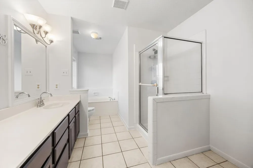 211 Aberdeen Street Stafford, TX 77477