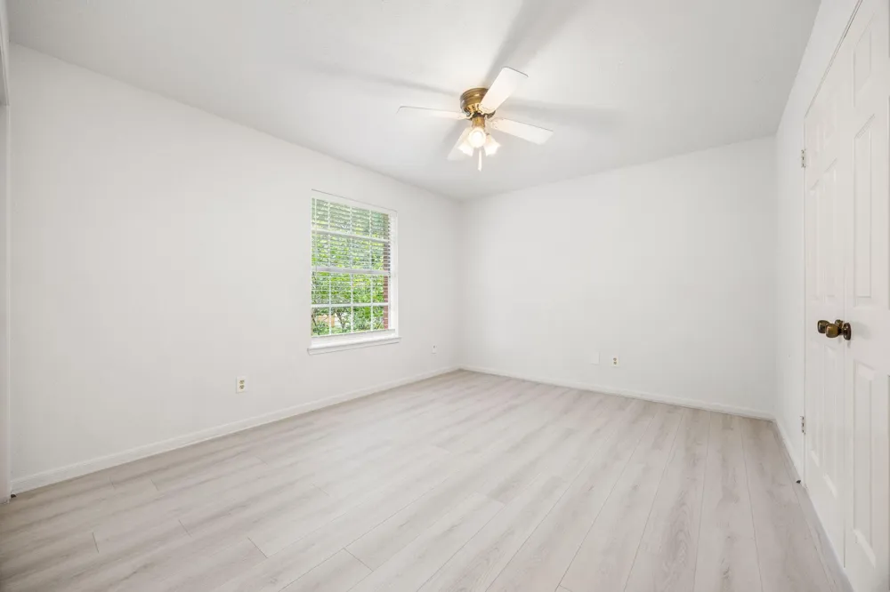 211 Aberdeen Street Stafford, TX 77477