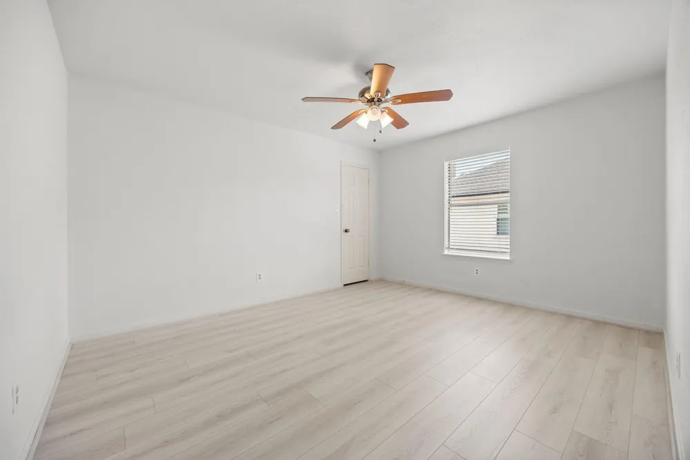 211 Aberdeen Street Stafford, TX 77477