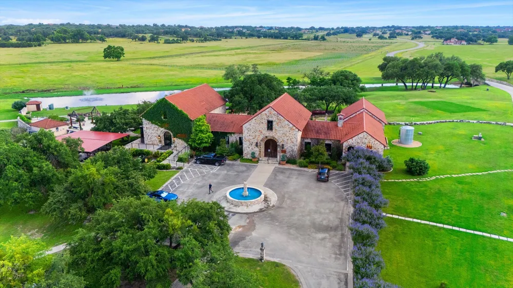 638 Strada Luca Florence, TX 76527