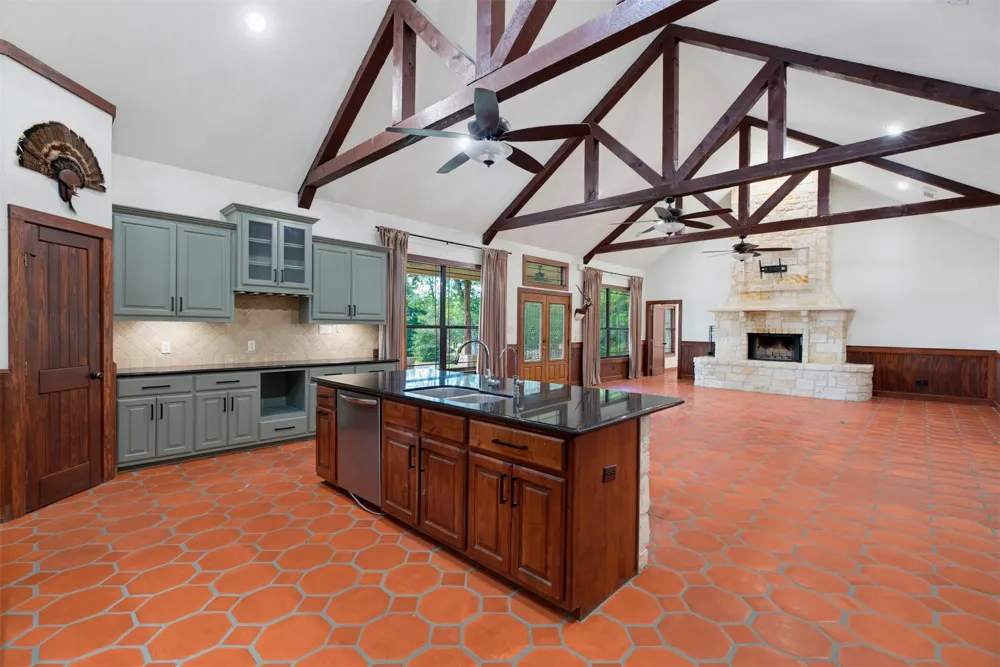 8731 SH 79 Highway Milano, TX 76556