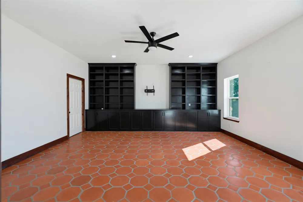 8731 SH 79 Highway Milano, TX 76556