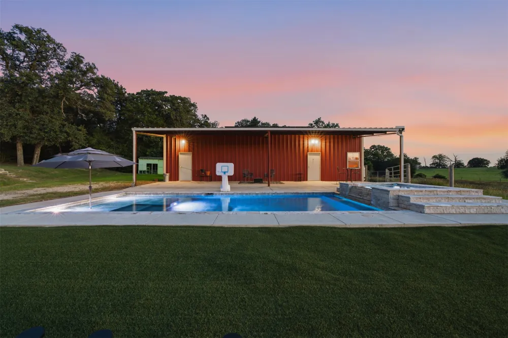 8731 SH 79 Highway Milano, TX 76556
