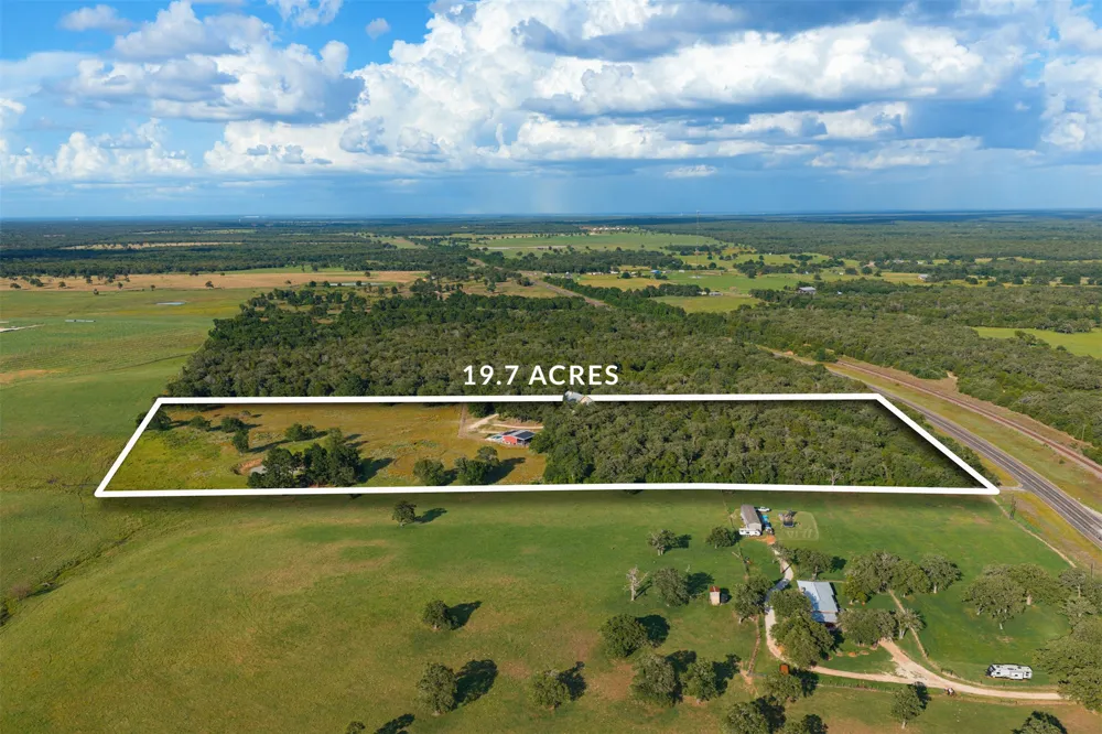 8731 SH 79 Highway Milano, TX 76556