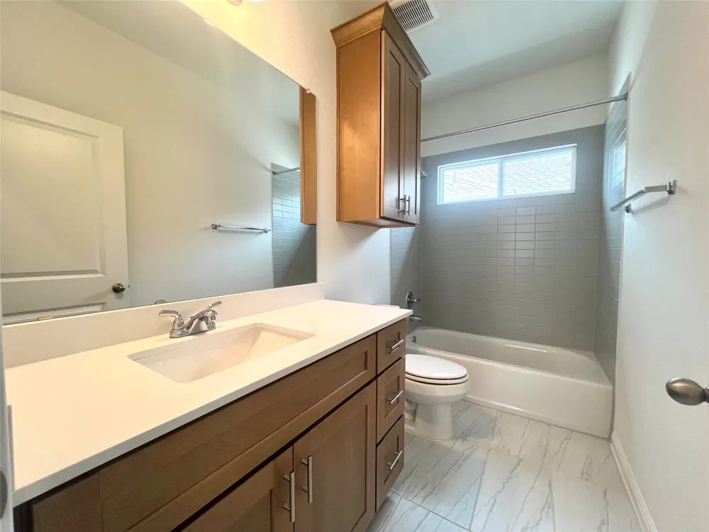 484 Young Street Buda, TX 78610