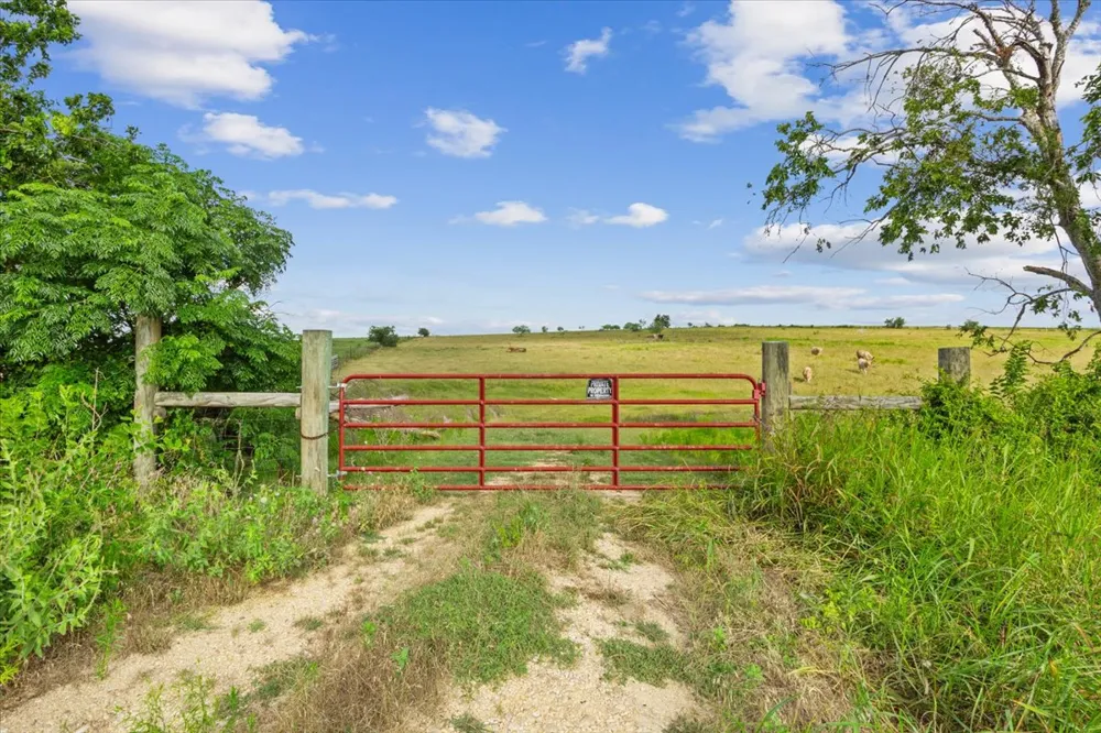 1700 CR 322 Bartlett, TX 76511