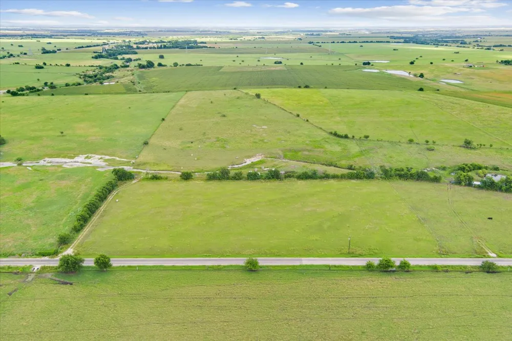 1700 CR 322 Bartlett, TX 76511