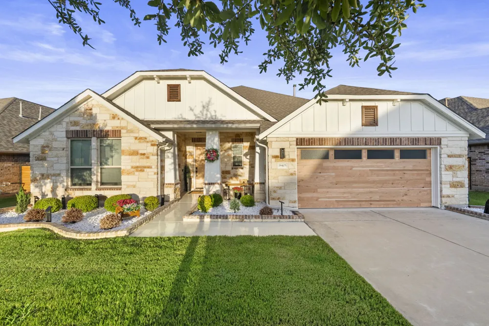 19405 Polden Hills Way Pflugerville, TX 78660